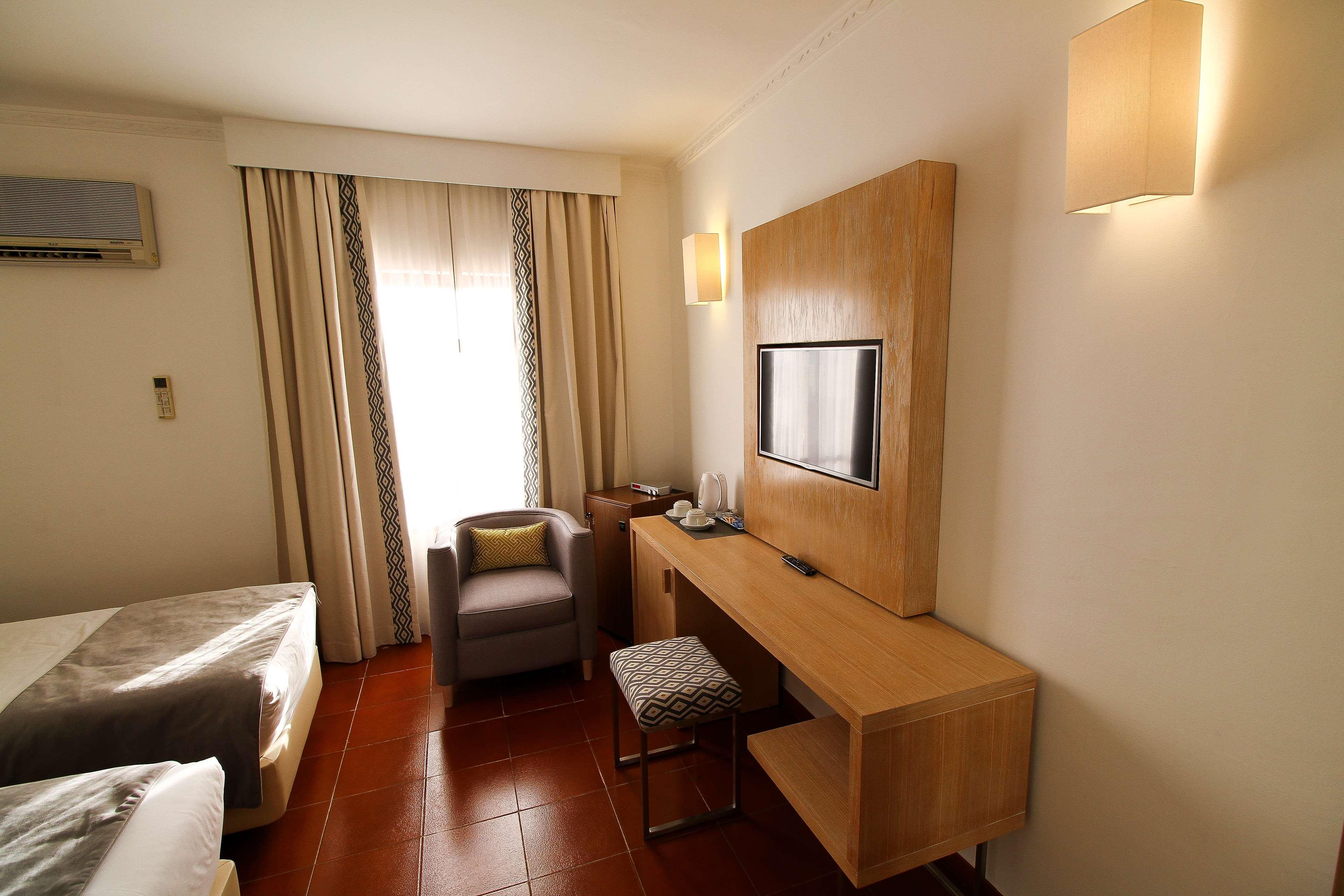 Best Western Hotel Dom Bernardo Faro Kültér fotó
